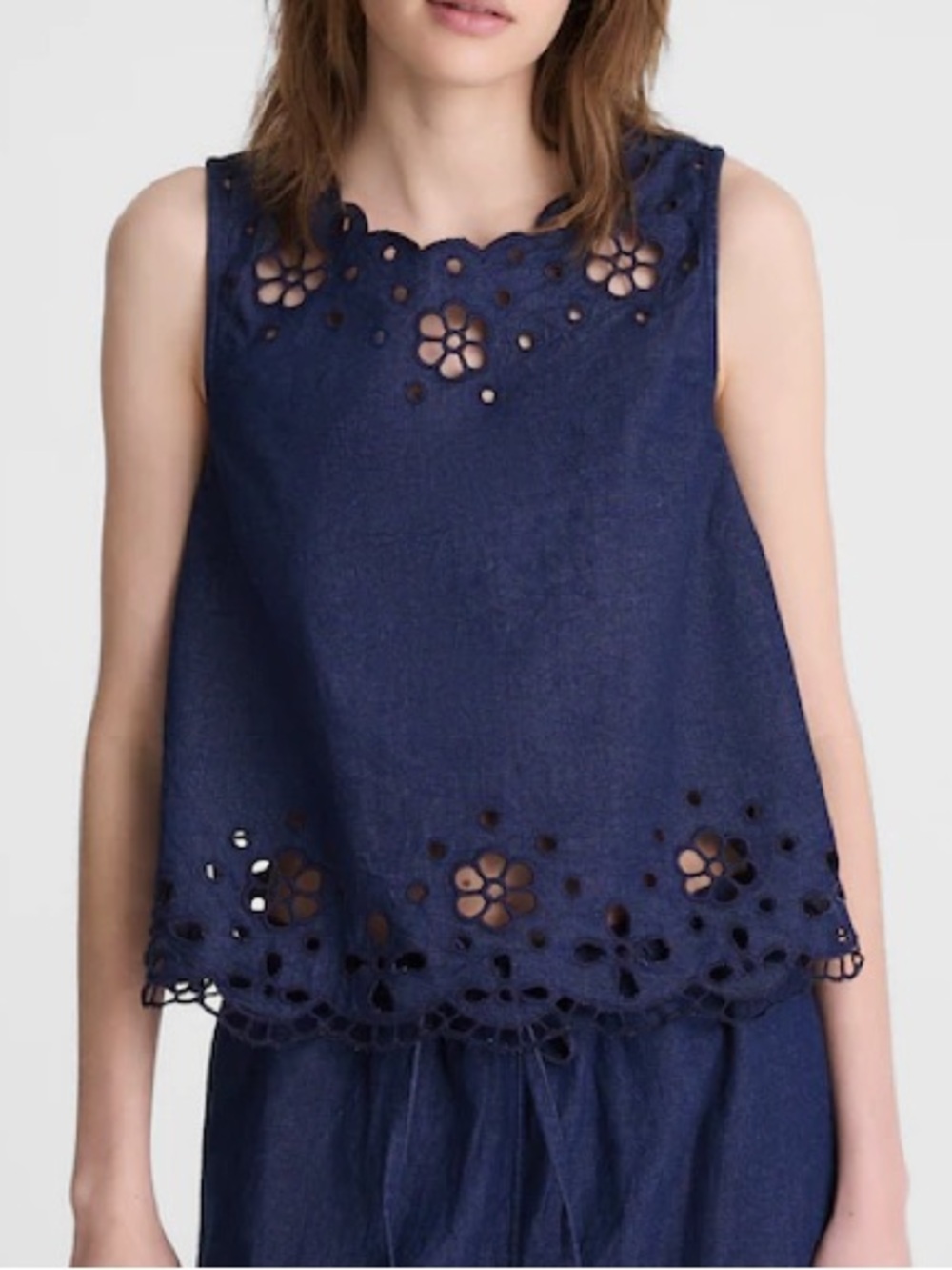 Madewell Denim Embroidered Shell Top in Marfield Dark Wash Size S